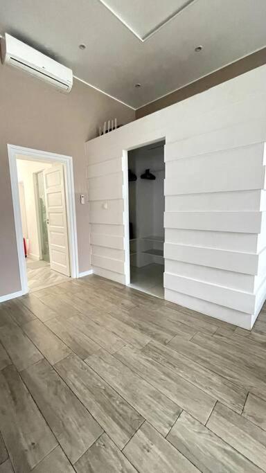 Renovated And Spacious Two-Bedroom Condo In Βουδαπέστη Εξωτερικό φωτογραφία